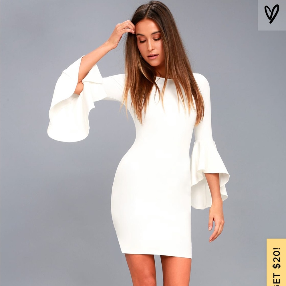 GIMME SOME FLAIR WHITE FLOUNCE SLEEVE